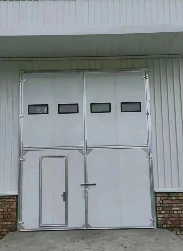 克孜勒苏柯尔克孜工业门在设备装配车间出入口的实施记录