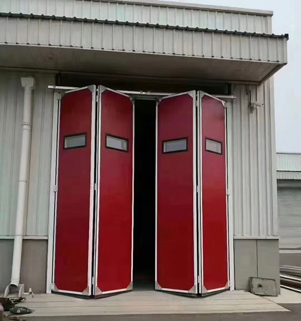 克孜勒苏柯尔克孜工业折叠门在大型装配车间出入口的应用实例