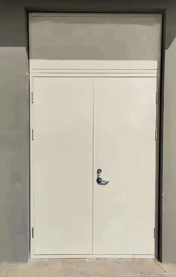 展览馆项目完成大跨度克孜勒苏柯尔克孜防火门安装